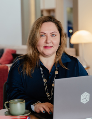 Топоркова Елена